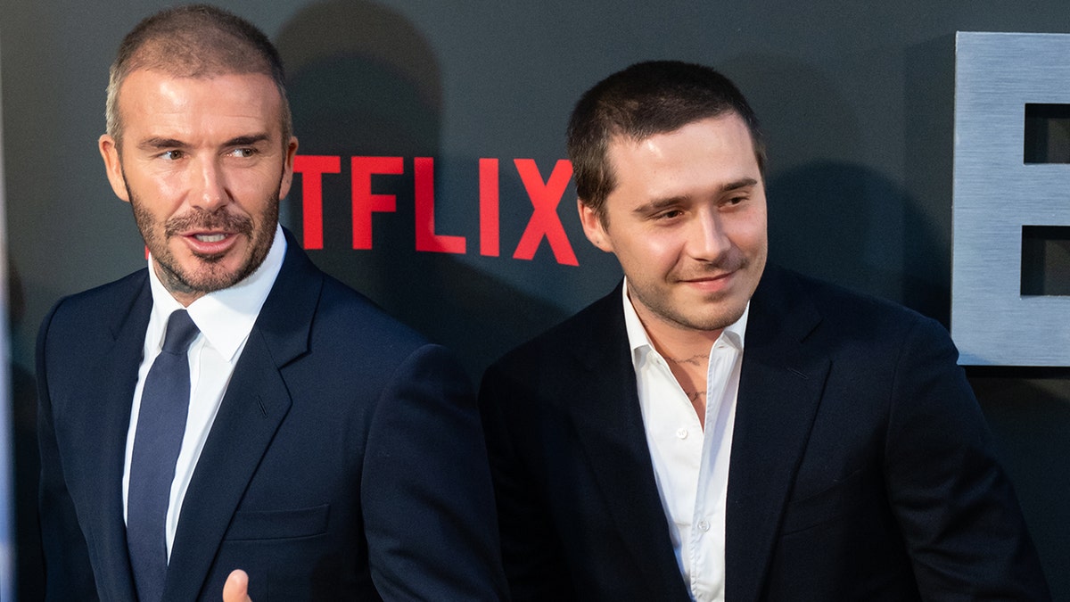 Brooklyn Beckham, David Beckham, Victoria Beckham, Nicola Peltz-Beckham, aile draması, ünlüler, magazin, dedikodular, Formula E, araba yarışı, röportaj, aile ilişkileri, 50. doğum günü, düğün, sosyal medya, evlilik, tartışma, gerginlik, The Sunday Times, Miami International Autodrome, Jaguar I-Type 7, Cosmopolitan, The Late Late Show With James Corden
