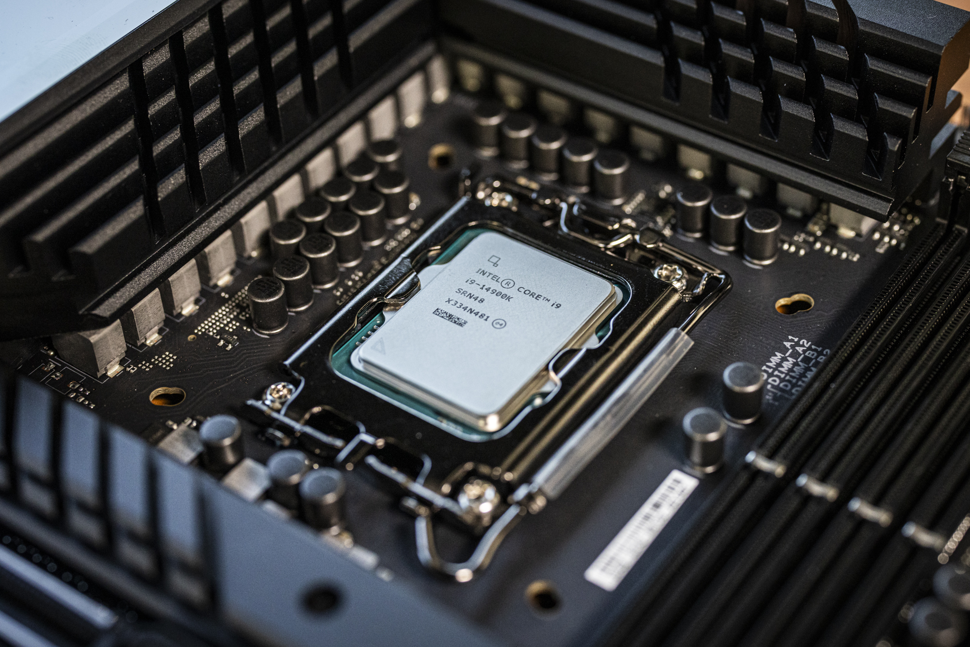 PC oyun donanımı, kasasız PC, bilgisayar kasası, termal performans, hava akışı, PC bileşenleri, PC bakımı, PC temizliği, PC modifikasyonu, PC kurulumu, PC incelemesi, DIY PC, oyun bilgisayarı, bilgisayar parçaları, bilgisayar maliyeti, SSD depolama, PC güvenliği, titreşim hasarı, tozlanma, CPU soğutma, GPU soğutma, PC sorun giderme, PC yükseltme, PC tavsiyesi
