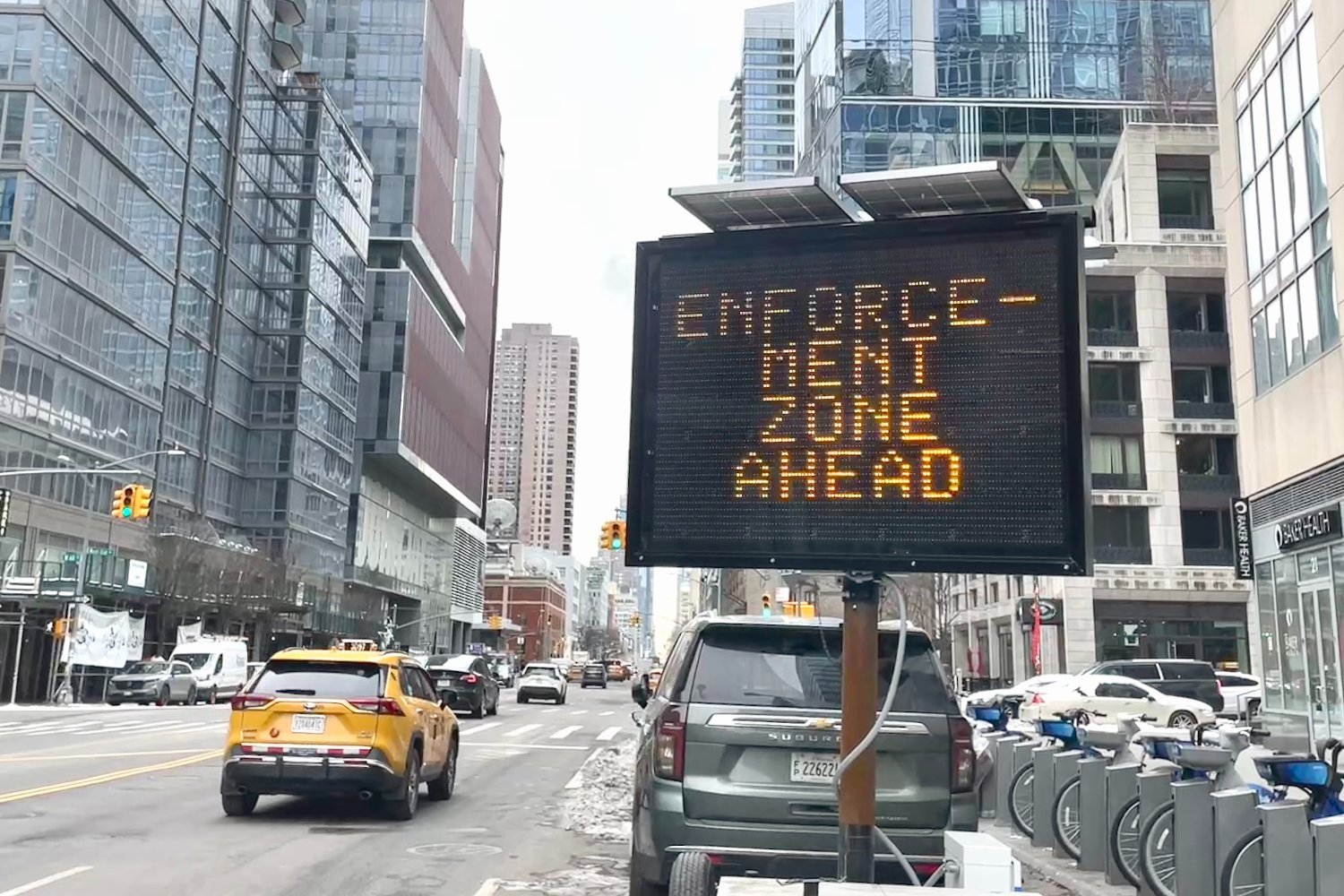 New York congestion pricing, Manhattan toll, traffic reduction, public transit, MTA, cleaner air, safer streets, faster commutes, decreased accidents, increased ridership, air pollution, public opinion, Marist poll, Tri-State area, transportation policy
