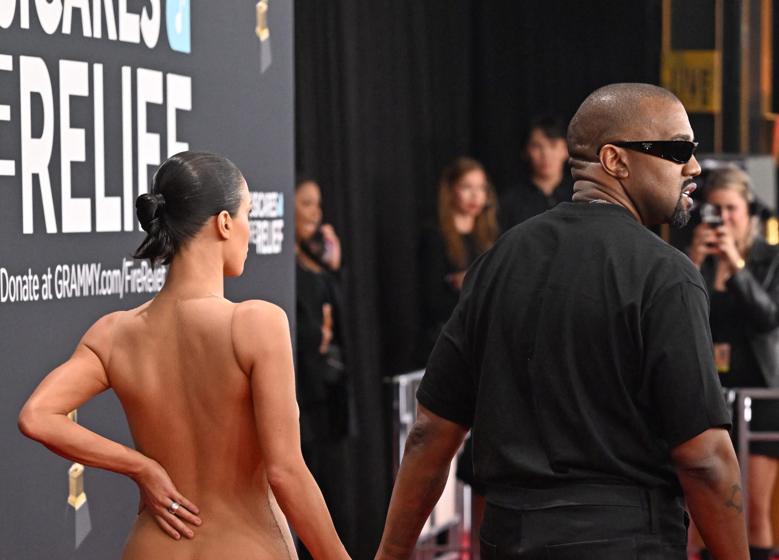 Bianca Censori, Cannes Film Festival, kırmızı halı, moda, çıplaklık, giyim kuralları, Ye, Kanye West, sansür, cinsiyet, güç, toplumsal cinsiyet, beden olumlama, Rose McGowan, Metoo, trendler, moda döngüsü, moda tahminleri, kulüp kıyafetleri, milkmaid elbiseler, Kendall Jenner, Coachella, z kuşağı, skinny jeanler, bol pantolonlar, moda analizi, USA TODAY
