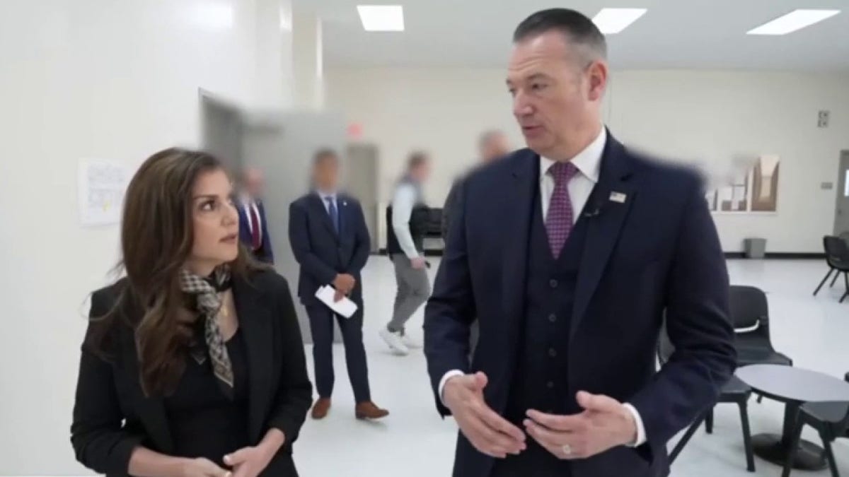 Rachel Campos-Duffy, ICE, Delaney Hall, Newark, New Jersey, Göçmenlik ve Gümrük Muhafaza, demokratlar, gözetim ziyareti, tutuklama, Ras Baraka, sınır dışı, suçlular, suçlar, kendi sınır dışı, LaMonica McIver, Jake Auchincloss, Pew Araştırma Merkezi, yasa dışı göçmenler, deportasyon, Fox News, göçmenlik, cezaevi, tesis, koşullar, göçmen hakları
