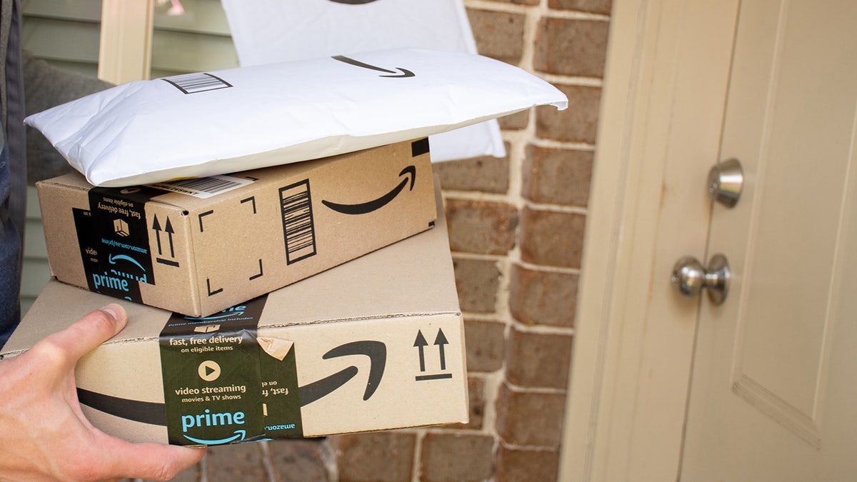 Amazon Prime Day 2025, Amazon indirimleri, Temmuz indirimleri, Prime üyelik, Elektronik indirimleri, Ev gereçleri indirimleri, Apple AirTag, Apple Watch Series 10, Apple AirPods Pro 2, Apple iPad 11-inch, Apple MacBook Air 13.6-inch, Kadın jeanleri, Metal bahçe hortumu, Göz altı maskesi, Eufy robot süpürge, Bose QuietComfort Ultra kulaklık, Yaz indirimleri, Okula dönüş, Dış mekan ürünleri, Uyku ürünleri
