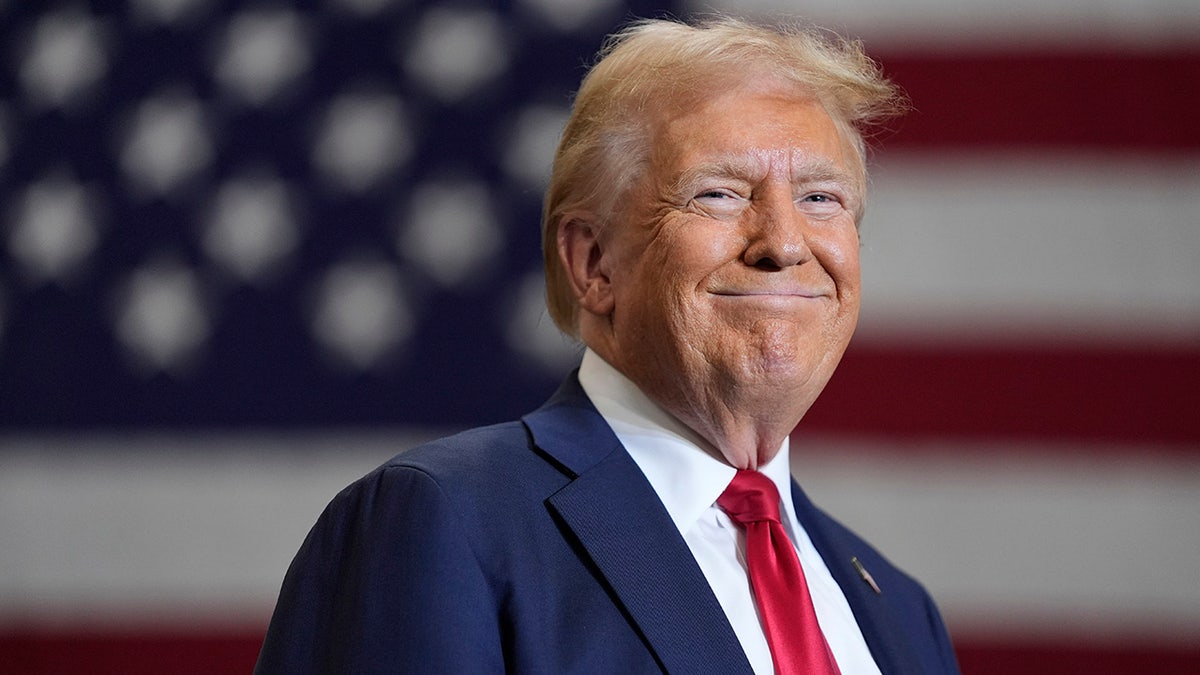 Here are some meta keywords in Turkish for the article, aiming for relevance and searchability:

transgender ameliyatı, çocuklarda cinsiyet değişimi, cinsiyet disforisi, Donald Trump, sağlık politikaları, çocuk hakları, HHS raporu, Washington Post, bilimsel araştırma, tıbbi etik, puberte baskılanması, hormon tedavisi, cinsiyet değiştirme operasyonu, çocuk sağlığı, tıbbi müdahale, tartışmalı konular, ABD politikası, trans bireyler, erken yaşta müdahale, uzun vadeli etkiler, bilimsel kanıt, riskler ve faydalar, ailelerin rolü, informed consent, cinsiyet kimliği, cinsiyet uyumu,Fox News