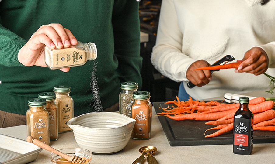 Baharatlar, baharat rafı, baharat saklama, baharat tazeliği, baharat ömrü, baharat kullanımı, eski baharatlar, baharat tarifleri, baharat araştırması, Simply Organic, Jennifer Kellison, baharat tazeleme, baharat son kullanma tarihi, baharat kokusu, baharat saklama ipuçları, baharat nasıl kullanılır, baharatların faydaları, baharat potpurisi, baharatlı gübre, baharatlı fare kovucu
