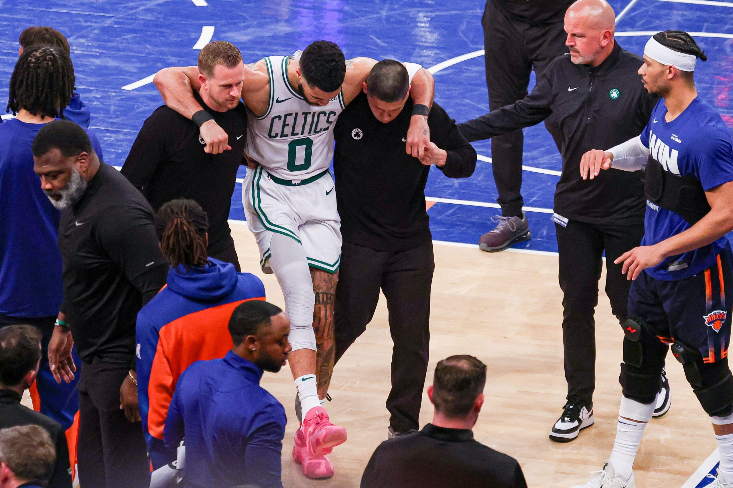 Jayson Tatum, Boston Celtics, injury, Knicks, playoffs, MRI, Eastern Conference Semifinals, basketball, sağlık, sakatlık, Jaylen Brown, Joe Mazzulla, NBA, spor, New York Knicks, basketbol

