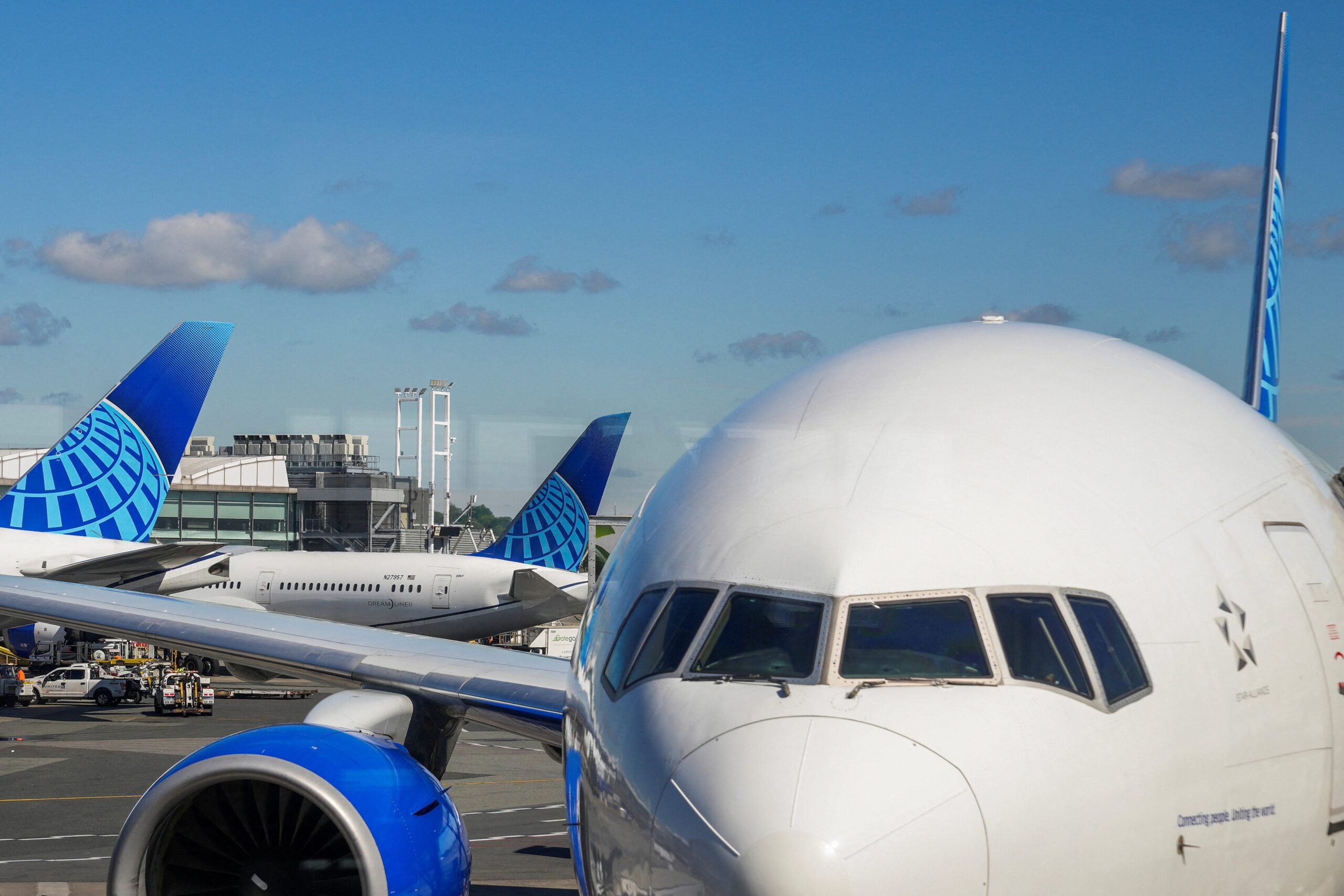 United Airlines, UAL, Boeing, BA, 787-9 Dreamliner, Polaris Studio, lüks seyahat, iş sınıfı, birinci sınıf, havacılık, uçak, premium koltuklar, kabin içi hizmetler, kurumsal seyahat, COVID-19 sonrası seyahat, finansal performans, ekonomik belirsizlik
