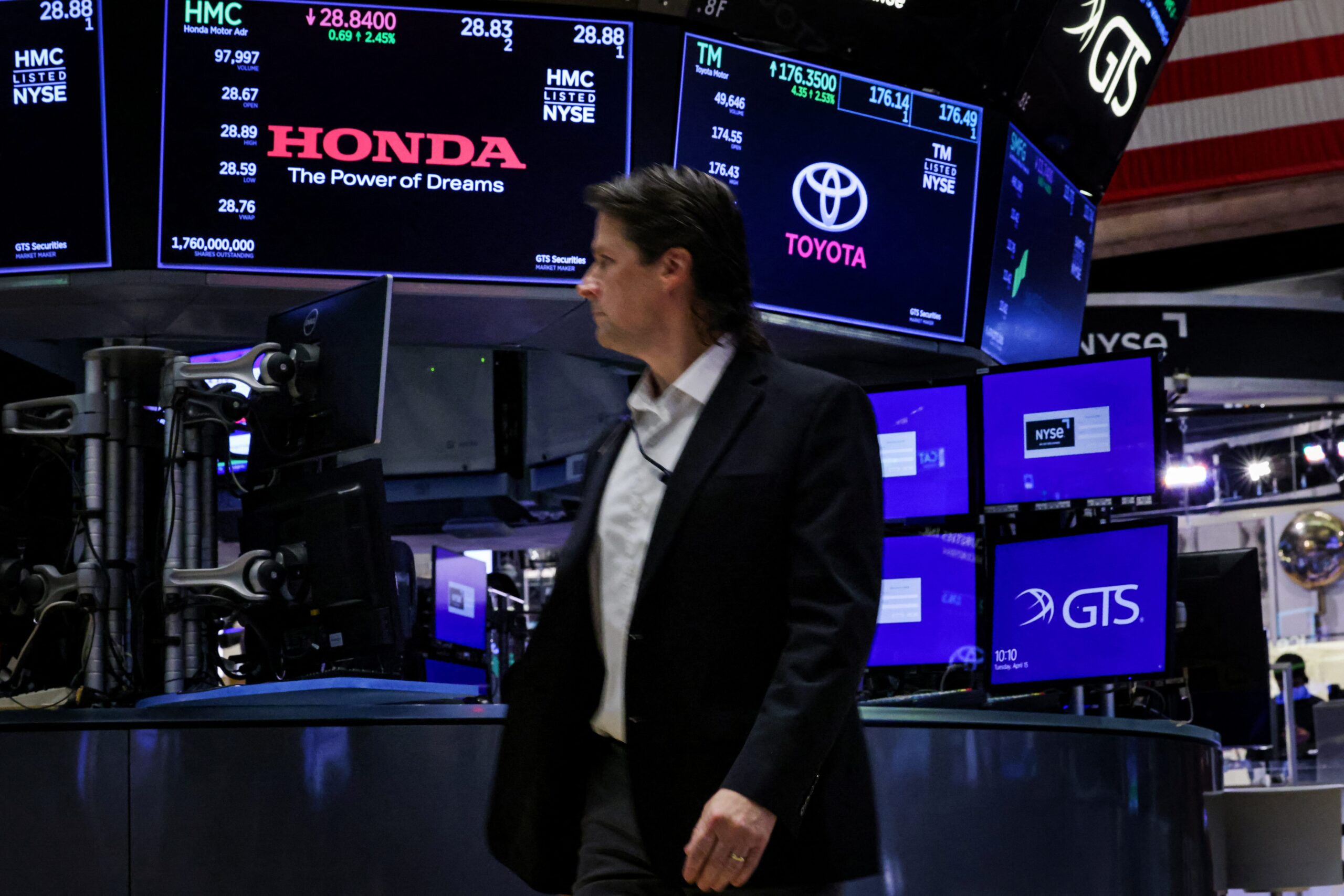 Honda, Honda Motor, 7267.T, kâr düşüşü, elektrikli araç (EV), tedarik zinciri, Kanada, Donald Trump, tarifeler, otomobil üreticileri, Çinli EV üreticileri, otomotiv sektörü, Nissan, birleşme görüşmeleri, stratejik ortaklıklar, Toshihiro Mibe, işletme geliri, 2026 mali yılı, gümrük vergileri

