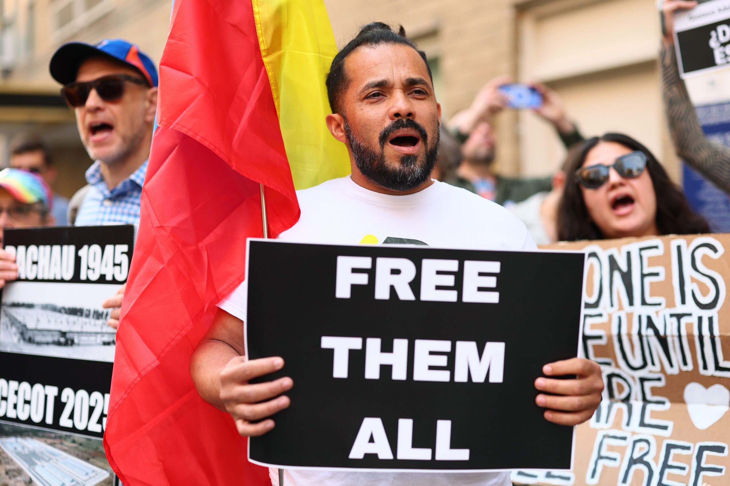 Yabancı Düşmanlar Yasası, ABD, Donald Trump, Tren de Aragua, Venezuela, sınır dışı, göçmenlik, mahkeme kararı, Stephanie Haines, ACLU, Lee Gelernt, terör örgütü, A.S.R., El Salvador, göçmenlik politikası, Pennsylvania, İç Güvenlik Bakanlığı (ICE), federal yargıç, yasal mücadele

