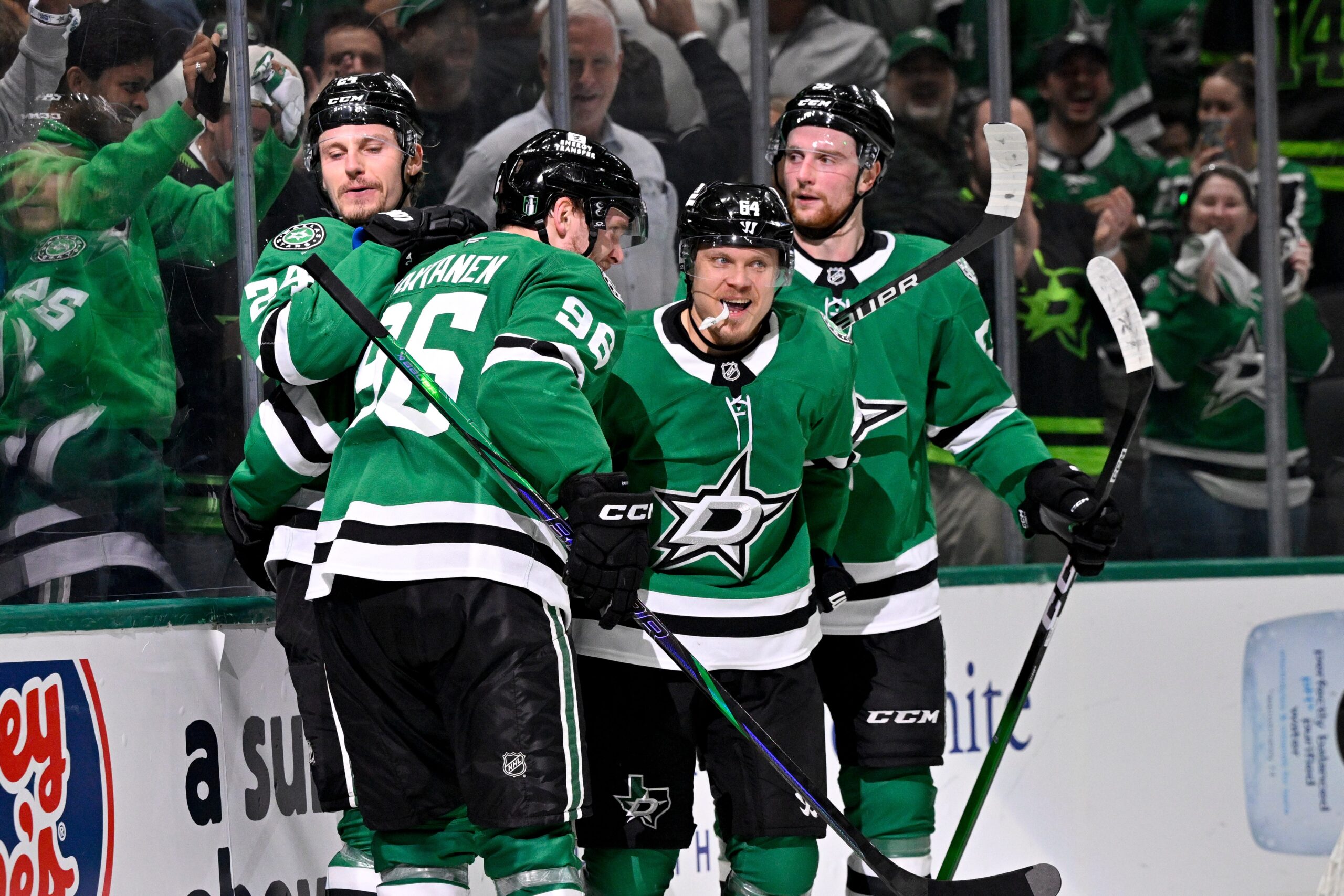 Mikael Granlund, Dallas Stars, Winnipeg Jets, Stanley Kupası playoffları, Jake Oettinger, Nikolaj Ehlers, Connor Hellebuyck, hat trick, hokey, buz hokeyi, Batı Konferansı yarı finali, playoff sonucu, playoff özet
