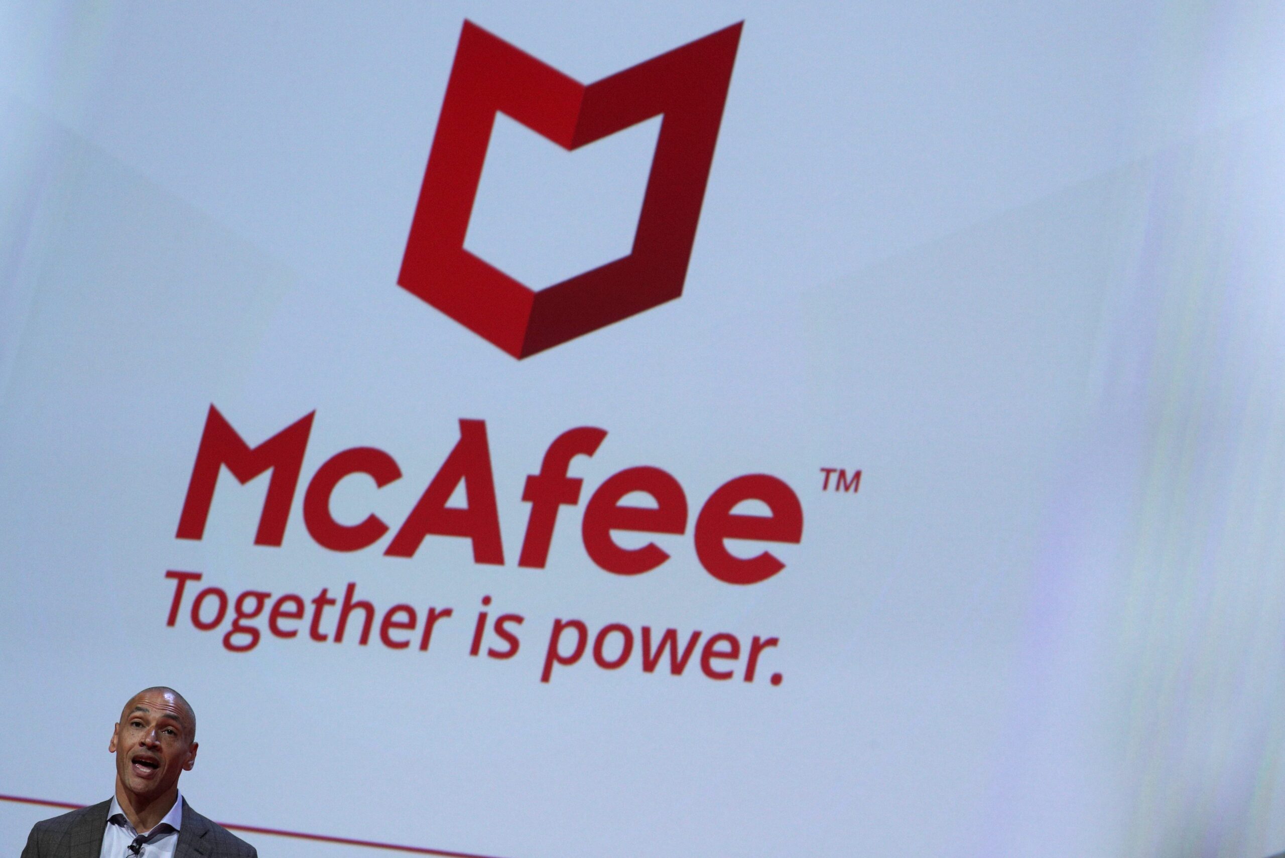 dolandırıcılık, çevrimiçi dolandırıcılık, siber suç, McAfee, Scam Detection, kimlik avı, derin sahte, yapay zeka, siber güvenlik, dolandırıcılık önleme, internet güvenliği, teknoloji, tüketici teknolojisi, dolandırıcılık hikayeleri, dolandırıcılık kurbanları, FightCybercrime, Keep It Real kampanyası
