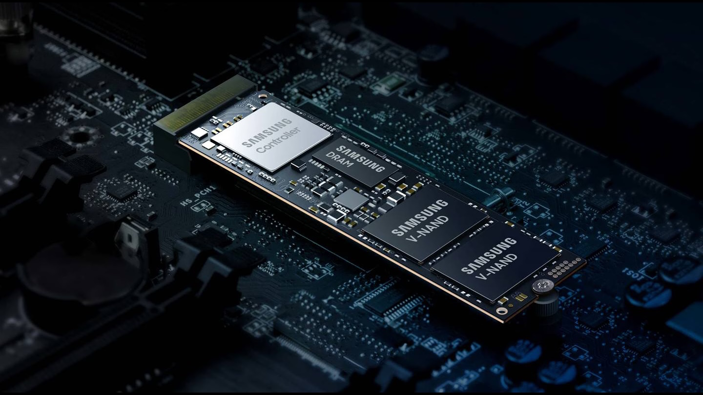 SSD, SSD hızlandırma, çift SSD, RAID 0, RAID 1, işletim sistemi, uygulama, oyun, veri depolama, SSD güvenilirliği, SSD şifreleme, M.2 SSD, NVMe SSD, PC performans, bilgisayar hızlandırma, SSD tavsiyesi, 2024 SSD tavsiyesi, SSD karşılaştırması
