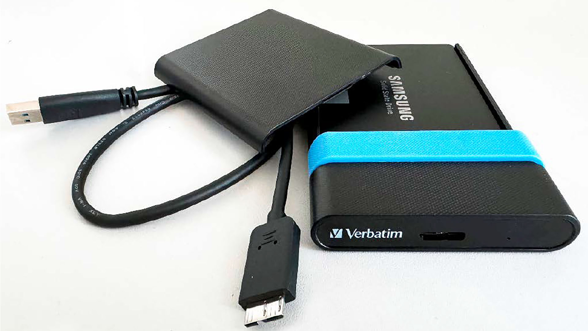 SSD, harici sürücü, SSD yükseltme, SSD geri dönüşümü, SSD muhafazası, SATA, NVMe, USB, USB-C, 2.5 inç SSD, M.2 SSD, depolama, veri depolama, taşınabilir depolama, yedekleme, hız, performans, inceleme, karşılaştırma, Ugreen, Ineo, Sharkoon, Sabrent, Orico, GiGimundo, Wavlink, PC-WELT, İnceleme, Kullanım kılavuzu
